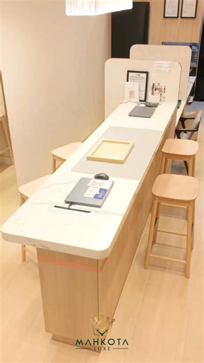 You're interested in Rolex, but don't have the money to buy one? Let us prove you wrong. 💰 Owning a Rolex doesn't mean emptying your savings. Here are 5 stunning pieces — all under $10,000 — that bring you into the Crown without the crown-sized price tag. 1. Air-King Oyster 114210 (White Dial) Clean, versatile, pure Rolex DNA. Aviation heritage meets everyday elegance. 2. Explorer Mark II 214270 (Black Dial) Built for adventure, designed for life. The ultimate tool watch at an unbeatable value.