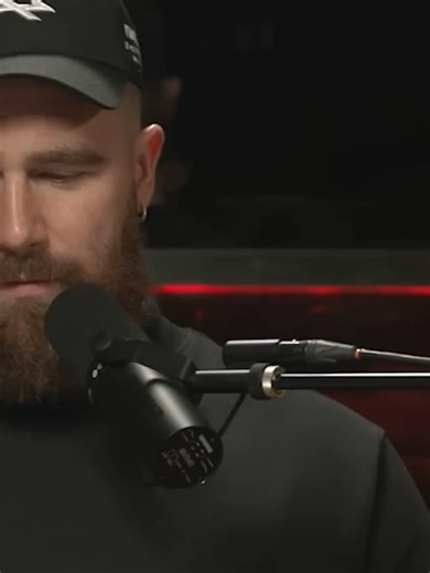 Jason Recaps the Pro Bowl, Travis Previews the Super Bowl & The New Heights Golden Trophy | Ep 77 #traviskelce #nfl #comedy #podcast #parenting #otters #football #superbowl #patriots #seahawks #giants #michaelstrahan #newheights #chiefs #jasonkelce #saquonbarkley