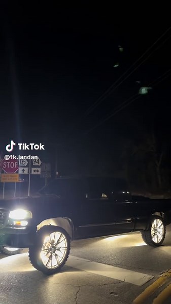 Landan🃏 (@1k.landan)’s videos with original sound - 💋