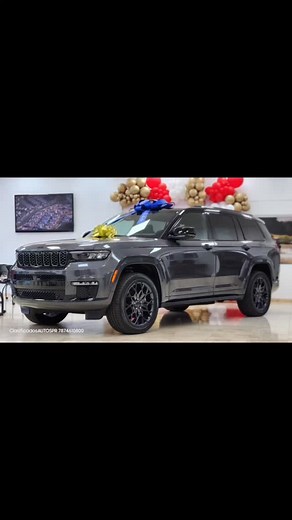 🔥 JEEP GRAND CHEROKEE SUMMIT RESERVE L – 2025 🔥 💰 $86,993* | 📍 San Juan, PR Lujo, potencia y tecnología sin límites. Motor 3.6L V6, tracción 4x4, interior en piel Palermo, sonido McIntosh® y suspensión neumática ajustable. 💥 Intereses desde 2.99% y primer cambio de aceite incluido. 📞 787-461-0800 | Para detalles, accede al link o llámanos: https://wa.me/p/25823631647244733/17874610800 ClasificadosAUTOSPR | Más que autos, creamos caminos. | Clasificados AUTOS PR