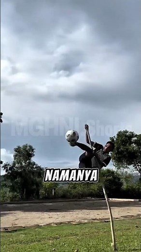 This is no ordinary soccer practice, this is real-life Shaolin Soccer!😭#shorts #soccer #funny #fu...