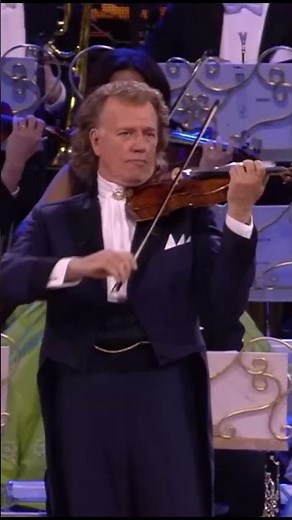 André Rieu & 150 dancers - Lara's Theme & Light Cavalry