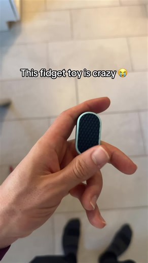 Once you start sliding this magnetic fidget toy, you won’t stop. Smooth, quiet, and seriously addictive for stress relief or focus. #fidgetslider #fidgettoy #stressrelief #anxietyrelief #focusaid