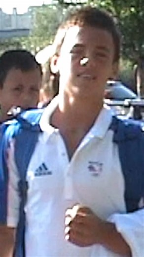 Everybody say thank you to Tom's Dad. #TomDaley Stream Tom Daley 1.6 Seconds now on discovery | discovery