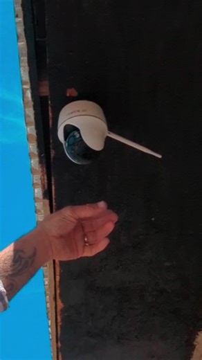 Off Grid Security Camera?#reolink #securitycamera #securitycamerareview #offgrid #offgridliving #homesteading @Reolink