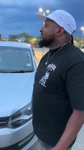 Exploring Jojo Manjaro and Barax Clothing