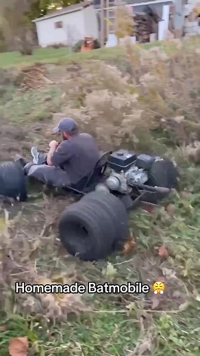 This dually #gokart is tough 😮‍💨 (via @BuildaDadGarage) #engineering #offroad #batman