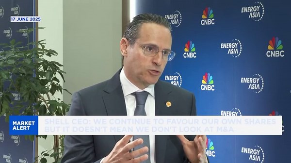 Shell denies BP takeover talks