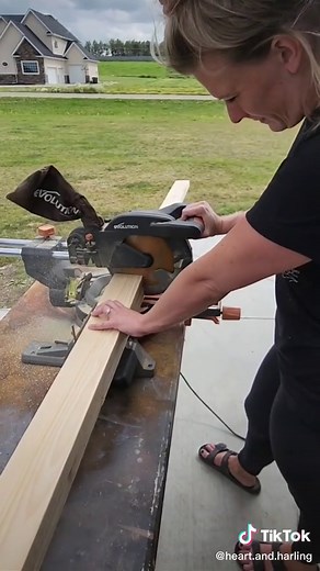 Build a Work Bench Table on Castors | DIY Woodworking Project
