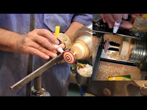 Toupies en bois, tournage sur bois