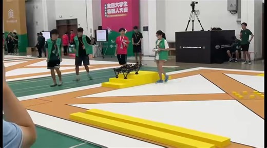 🤲🏻🌹往届比赛现场 来年见！！@ROBOCON萝卜坑