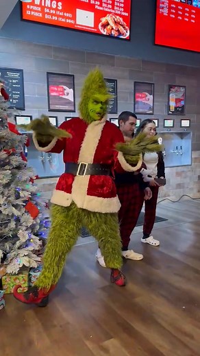 Dinner with the GRINCH! DEC 11th 2025 5pm to 7pm at ANGELOS PIZZA & PASTA! Bring the kids for a GREAT Italian meal with the GRINCH. He will be handing out candies and treats to the children. | Angelo's Pizza & Pasta | Facebook