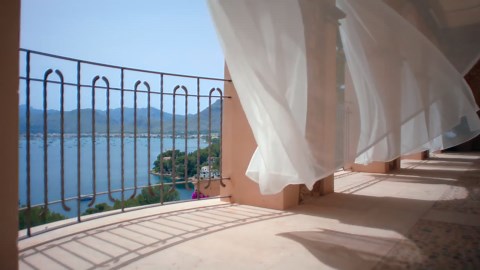 Rolls-Royce Ghost Series II Trailer