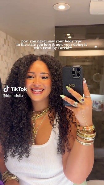 Festi by Torrid: A Surreal Plus Size Modeling Experience