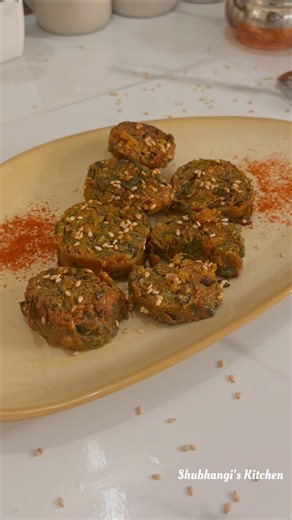 1.2K views · 32 shares | Alu Vadi !! The perfect tea-time snack!! Crispy, tangy, and totally worth it!! ……. #aluvadi #patra #maharashtrianfood #gujaratifood #indianfood #traditionalfood #snacks #foodiesofinstagram #arbikepatte #colocasia #teatimesnack #reelviral #reels #facebookreelsviral #facebookpostシ | Shubhangi's Kitchen | Facebook