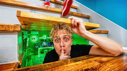 J'ai Construit une Pièce Secrète dans mon Escalier !