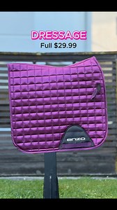 ✨ New Enzo Satin Saddle Pads Are Here! ✨ The perfect blend of style and function, these luxe satin pads come in Navy, Plum, Pink, or Teal. With a sleek new shape and signature satin shine, they’re sure to turn heads in the arena or on the trail! Designed for both comfort and performance, they feature a shaped spine for a perfect fit and a wicking lining to keep your horse cool and dry. The front Velcro D ensures secure fixation, while the durable nylon pad under the girth attachment guarantees l
