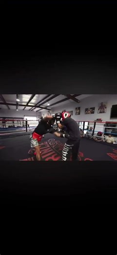 How Shakur Stevenson Controls Sparring Without Overcommitting