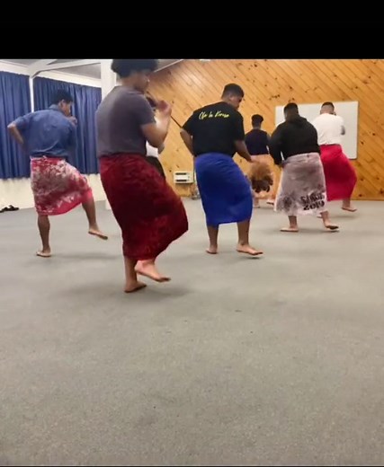 Siva Samoa Hand Movement Tutorial by Samoa Police with the Boys