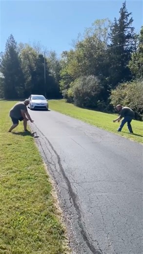 9.4M views · 61K reactions | INVISIBLE ROPE PRANK! 藍 | Evan Era | Facebook