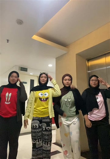 Outfit Ideas Inspired by SpongeBob Characters