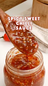 3.2M views · 36K reactions | Easy homemade spicy sweet chilli sauce anyone can make at home. Ingredients 2-3 tbsp dried red chilli flakes (adjust to taste) ½ cup/100g white sugar ½ cup/120ml water ½ cup/120ml white vinegar 2 tbsp minced garlic 1 tsp salt ( or to taste ) 1 tbsp cornstarch or potato starch or tapioca starch (mixed with 2 tbsp water) | Khin's Kitchen | Facebook