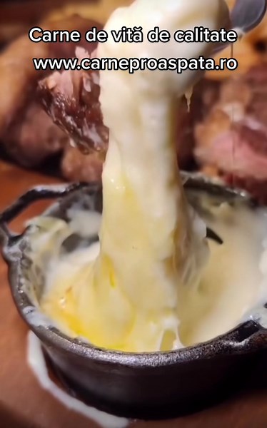 Comanda carne de vita de calitate pe www.carneproaspata.ro #vita #beef #wagyu #tomahawk #porterhouse #antricot #entercote #steak #steakvita #romania #bucuresti