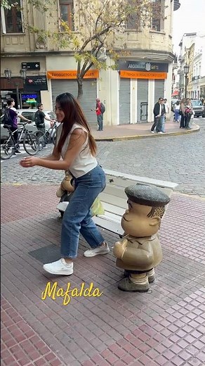 The Mafalda Statue in Buenos Aires | San Telmo