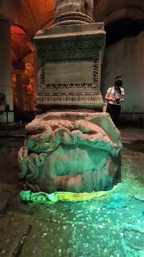 【イスタンブール】地下宮殿（バシリカ・シスタン） の逆さメドゥーサ（2025年5月5日撮影）