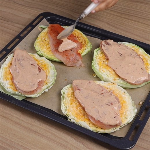 14K views · 96 reactions | The most delicious cabbage with chicken in the world | Divine Recipes | Facebook