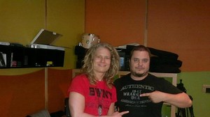 Desmod šperkuje svoj nový album mnohými hviezdami