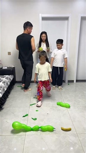 Family Balloon Stomp Challenge #Funny #Comedy #Fun #FunnyShorts #FunnyFails #FunnyGames