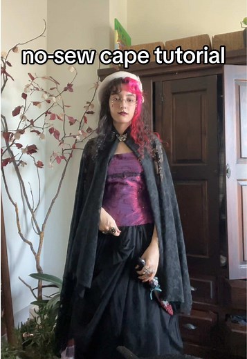 No-Sew Cape Tutorial for Goth Style