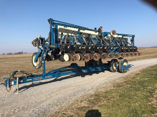 2006 Kinze 3650 SDS 12/23 Planter | Agriculture