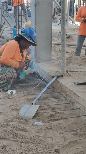 Concrete Surface Preparation | Chipping for Stronger Construction Joints