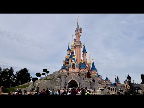 Disneyland Paris Sleeping Beauty Castle 2022 Walkthrough in 4K | Disneyland Paris 30th Anniversary