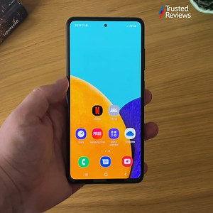 25K views · 170 reactions | “Having spent a couple of days with the Samsung Galaxy A52 5G, I believe that if you’re in the market for a big phone that comes with generous battery life and a flagship-level display, then this could very well be the handset for you.” Read more of Max's review  https://bit.ly/3vyHMtq | Trusted Reviews | Facebook
