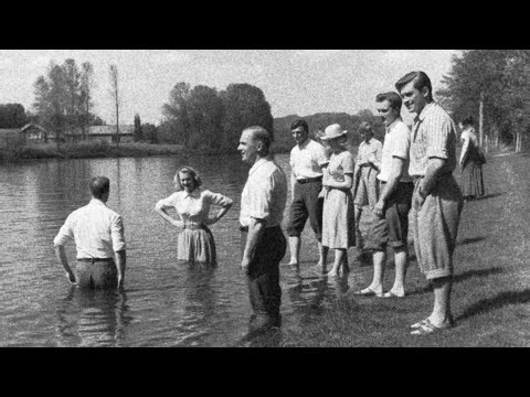 Female German POWs Couldn't Believe American Soldiers Let Them Swim in the River