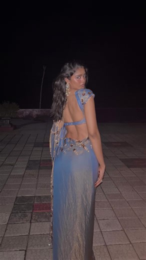 Akshita Annappa Shetty on Instagram: "Lighting’s a little off brighten up your screen for a better view ✨"