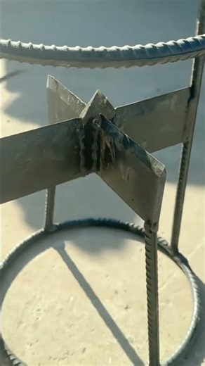 Craft Knowledge of Unique Wood-Splitting Tool Technology