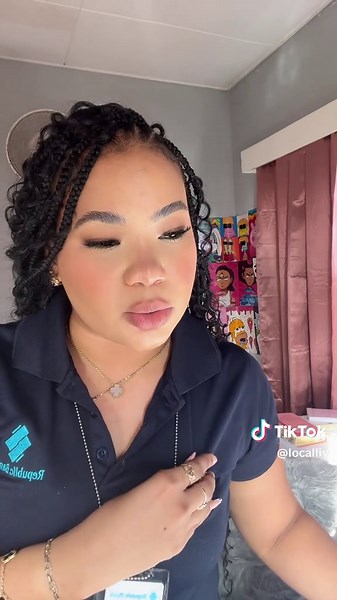 Choosing Colors: Pink and White or Blue and Grey?