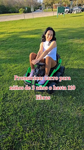 Carro para niños de 3 años en adelante o hasta 110 libras! 4x4, 6 llantas, volante y pedal funcional, puede manejarlo por si solo o también con el control para padres! buen cinturon de seguridad, recargable, opción de silencio, o música si gustas, puedes activarle el 4x4 con el botón o conducir regular! tiene para velocidad alta y baja, clapson también 😁 cualquier pregunta estaré respondiendo en los comentarios #juguetes #regalos #niños #padres #maternidad #viral #tiktokshopping #viral #carro #
