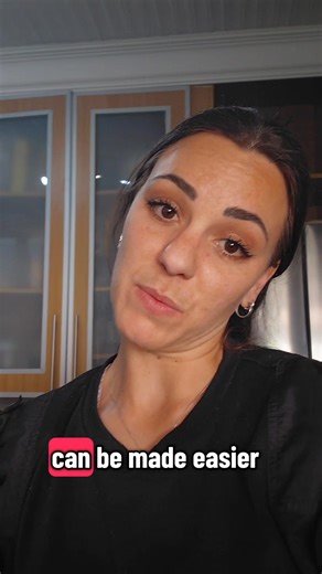 Why do kids melt down the moment they get home? It’s not bad behaviour — it’s restraint collapse. 👉 Common triggers: coming home from school, after sports, homework time, hunger, or being overtired. 💡 Try: snack first, 10–15 min of downtime, and delaying big demands. These small shifts can make transitions so much smoother. #GrowKind #ParentingTips #RestraintCollapse | GrowKind
