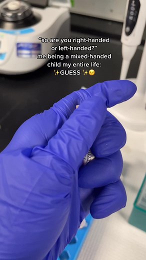 “Cross-dominance, also known as mixed-handedness, hand confusion, or mixed dominance, is a motor skill manifestation in which a person favors one hand for some tasks and the other hand for others, or a hand and the contralateral leg. For example, a cross-dominant person might write with the right hand and do everything else with the left one, or manage and kick a ball preferentially with the left leg” #crossdomiance#mixedhandednes