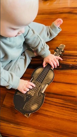 Mini violin lessons
