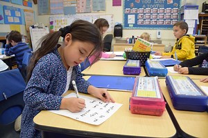 Daniel Warren First-graders Craft How-to Books