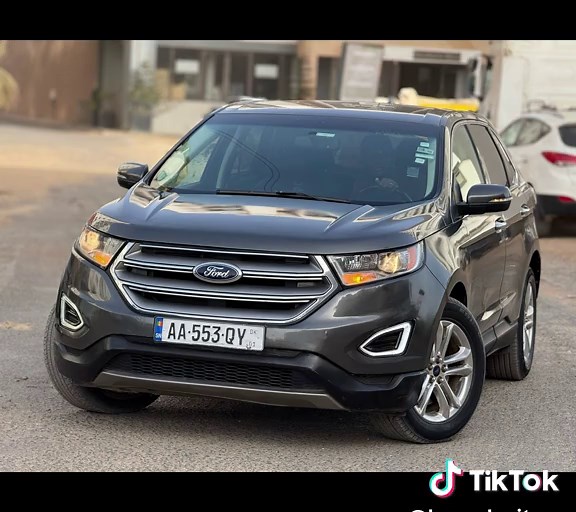 Marque : *FORD* Modèle : *EDGE SEL* Année : *2017 Carburant: *ESSENCE* Version : 4-4 4Cylindre Boite vitesse : *AUTOMATIQUE* Details : , 5 places , , intérieur tissu, ouverture et fermeture mâle électrique, ceinture électrique, climatisation Bizone, commande au volant, mode eco , Bluetooth, Aux, impeccable très confortable, parfait État intérieur comme extérieur , très bien entretenu, excellent Moteur Prix : 6.800.000#senegalaise_tik_tok🇸🇳 #mercedesbenz