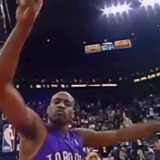 12K views · 759 reactions | Vince in 2000 for your Dunk Contest entertainment. What a time. | Timeless Sports | Facebook