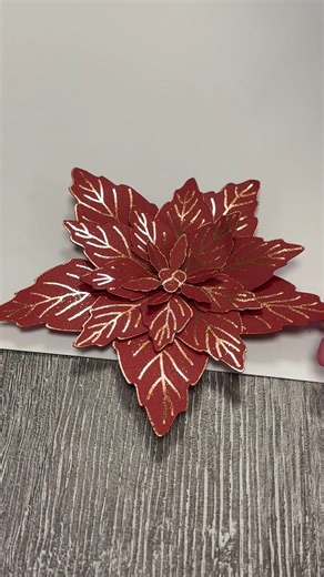 ✨💡 Mel’s got something shiny to share! 💡✨ In this video, Mel reveals a brand-new foiling technique she’s discovered — using the ScanNCut! 🎉🖨️ If you love that luxurious metallic finish, you need to see this! 🎥 Tune in TONIGHT at 6pm to see the full reveal and learn exactly how it’s done — you’ll be amazed at what you can achieve with tools you already have! 💛✨ 📍 Watch live on: 🌐 Highlight Crafts website 📘 Facebook Live 📸 Instagram Live ▶️ YouTube Tag a crafty friend who needs to try th