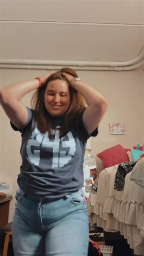 ellena.phillips 💜 (@ellena.phillips)’s videos with original sound - apeyolife